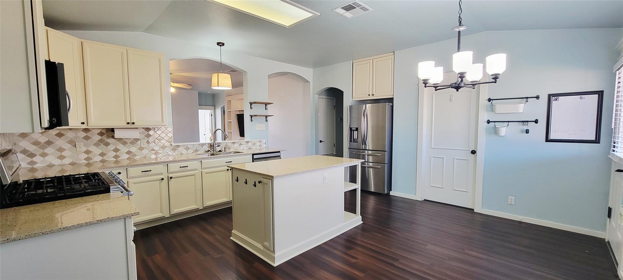 750 Caylor Cv, Bastrop, TX 78602