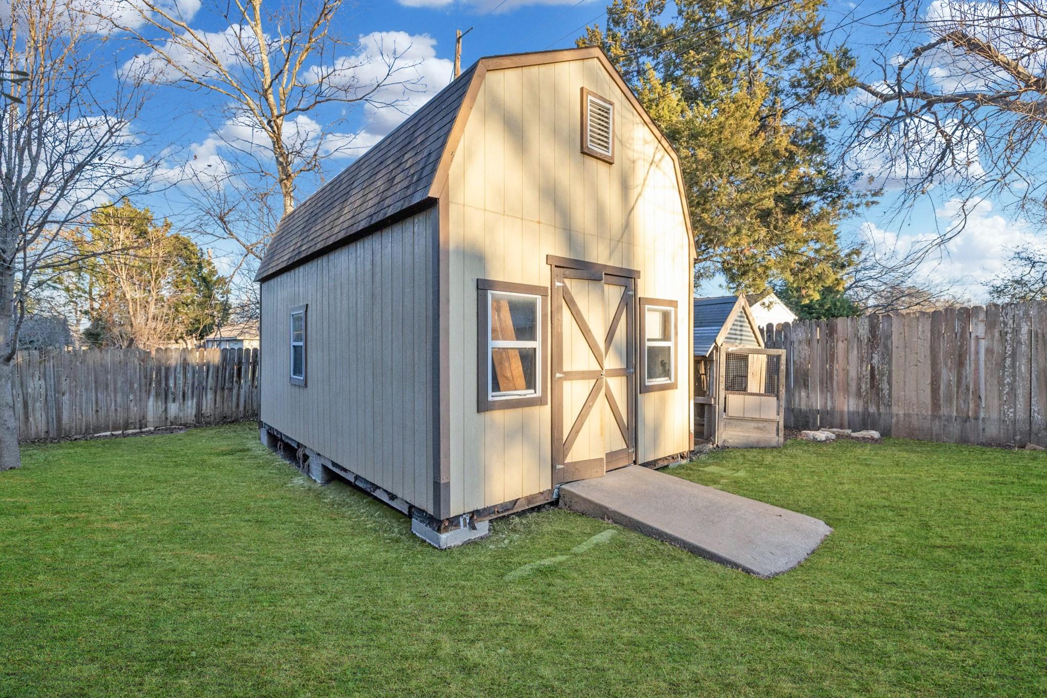 2206 Castlewood Trl, Leander, TX 78641