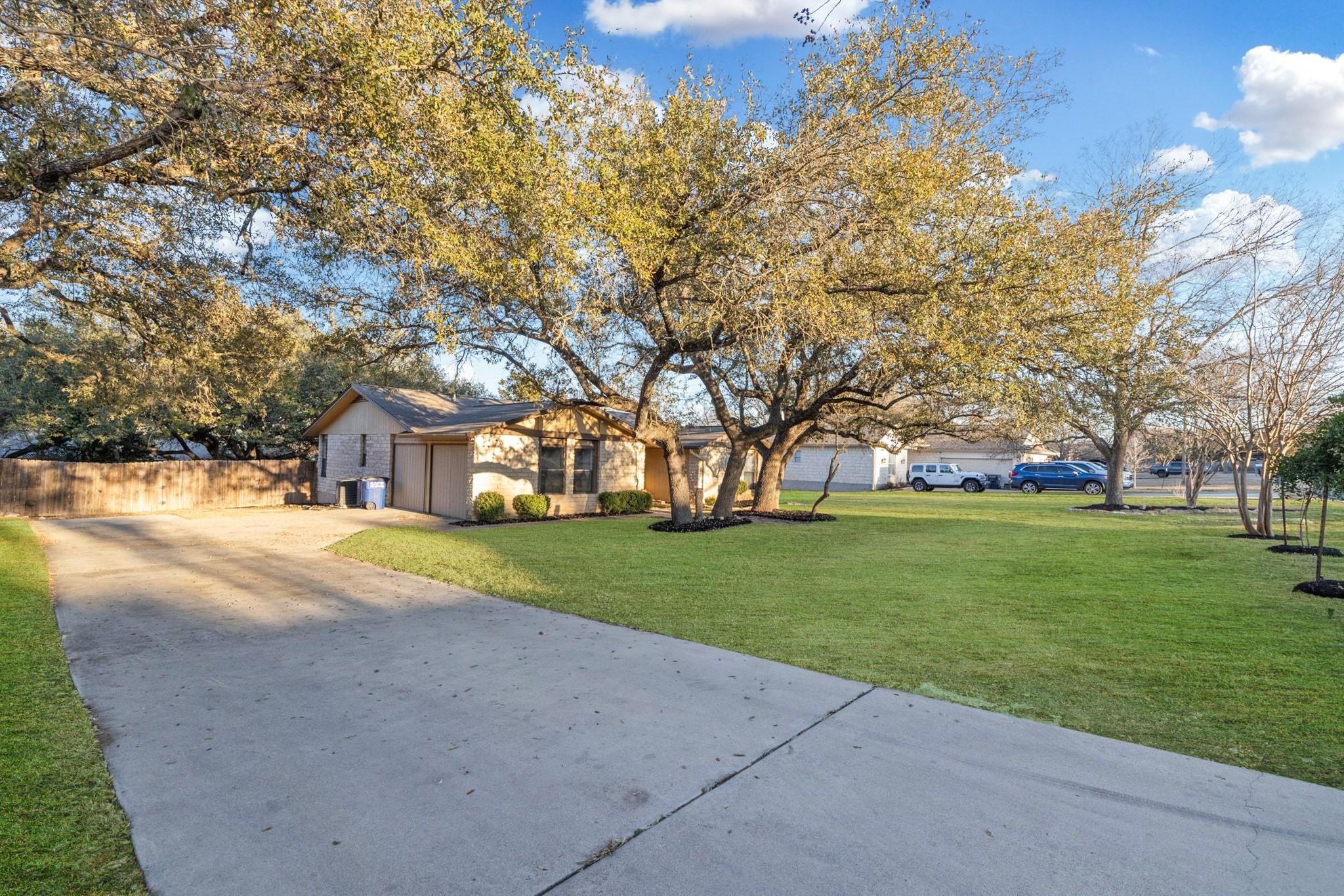 2206 Castlewood Trl, Leander, TX 78641