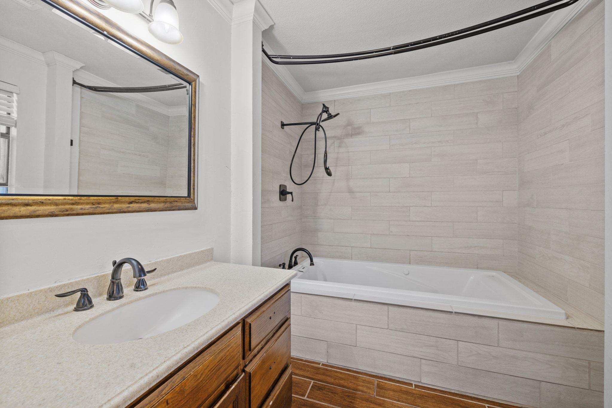 2206 Castlewood Trl, Leander, TX 78641