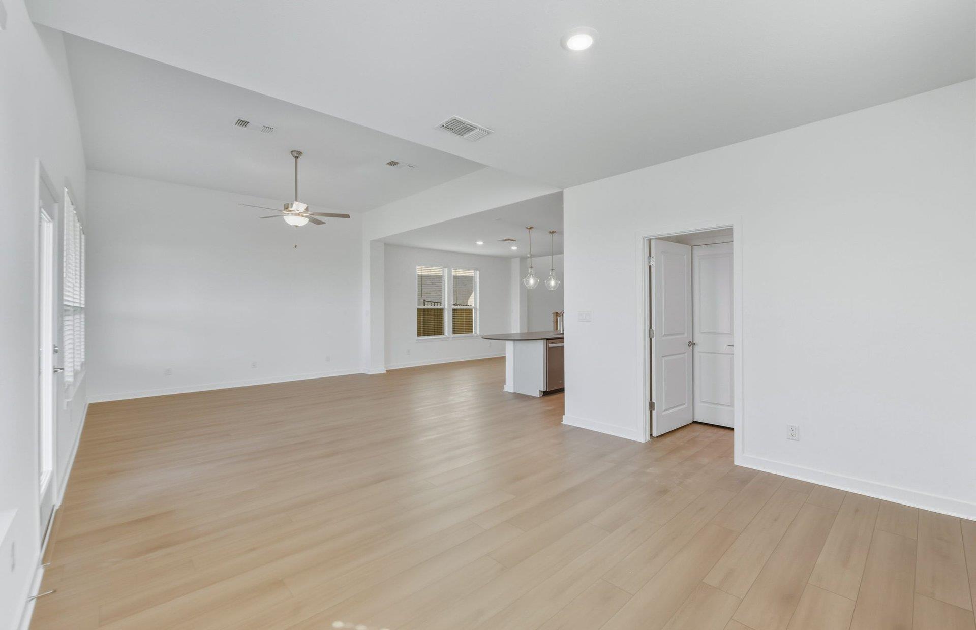 511 Elise Cv, Liberty Hill, TX 78642