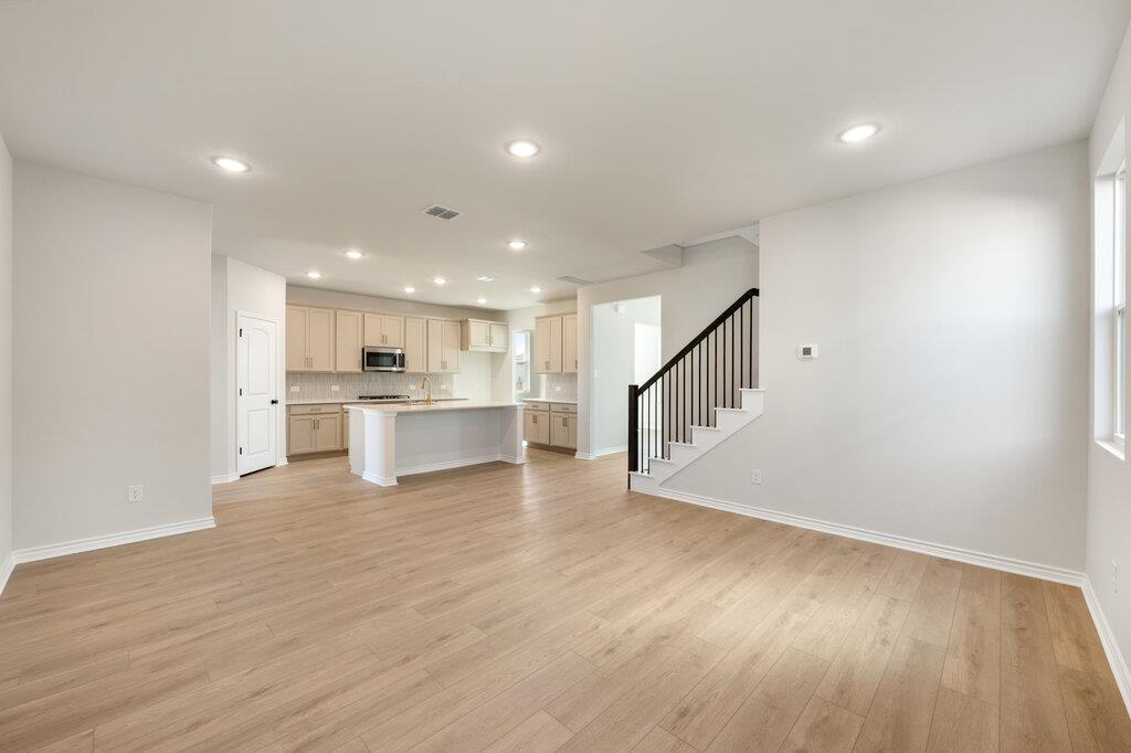 112 Barret Dr, Liberty Hill, TX 78642