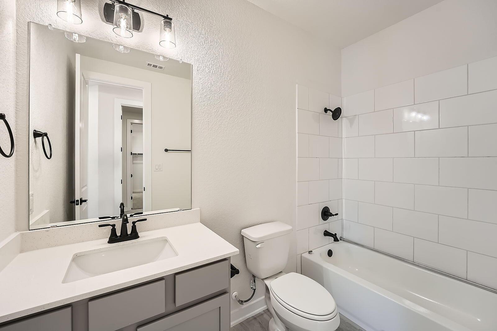 456 Brandywine Rd, Hutto, TX 78634