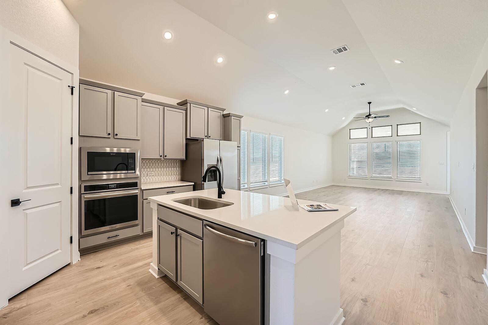 456 Brandywine Rd, Hutto, TX 78634