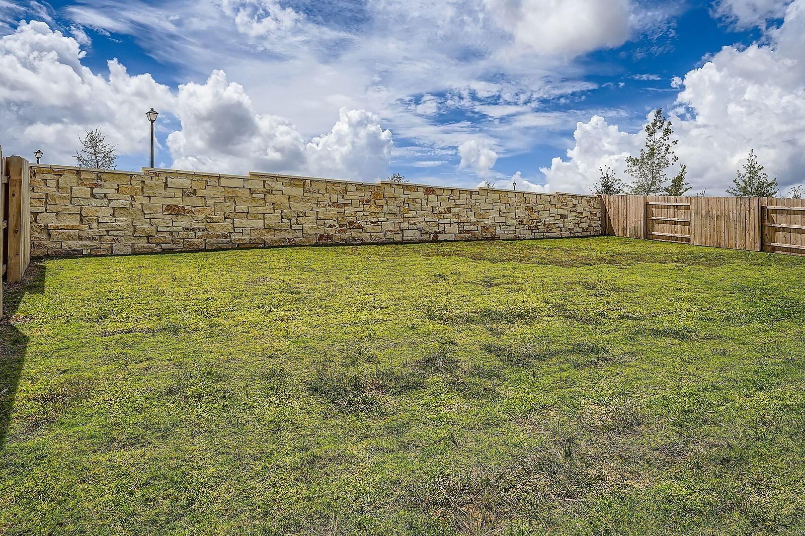 456 Brandywine Rd, Hutto, TX 78634