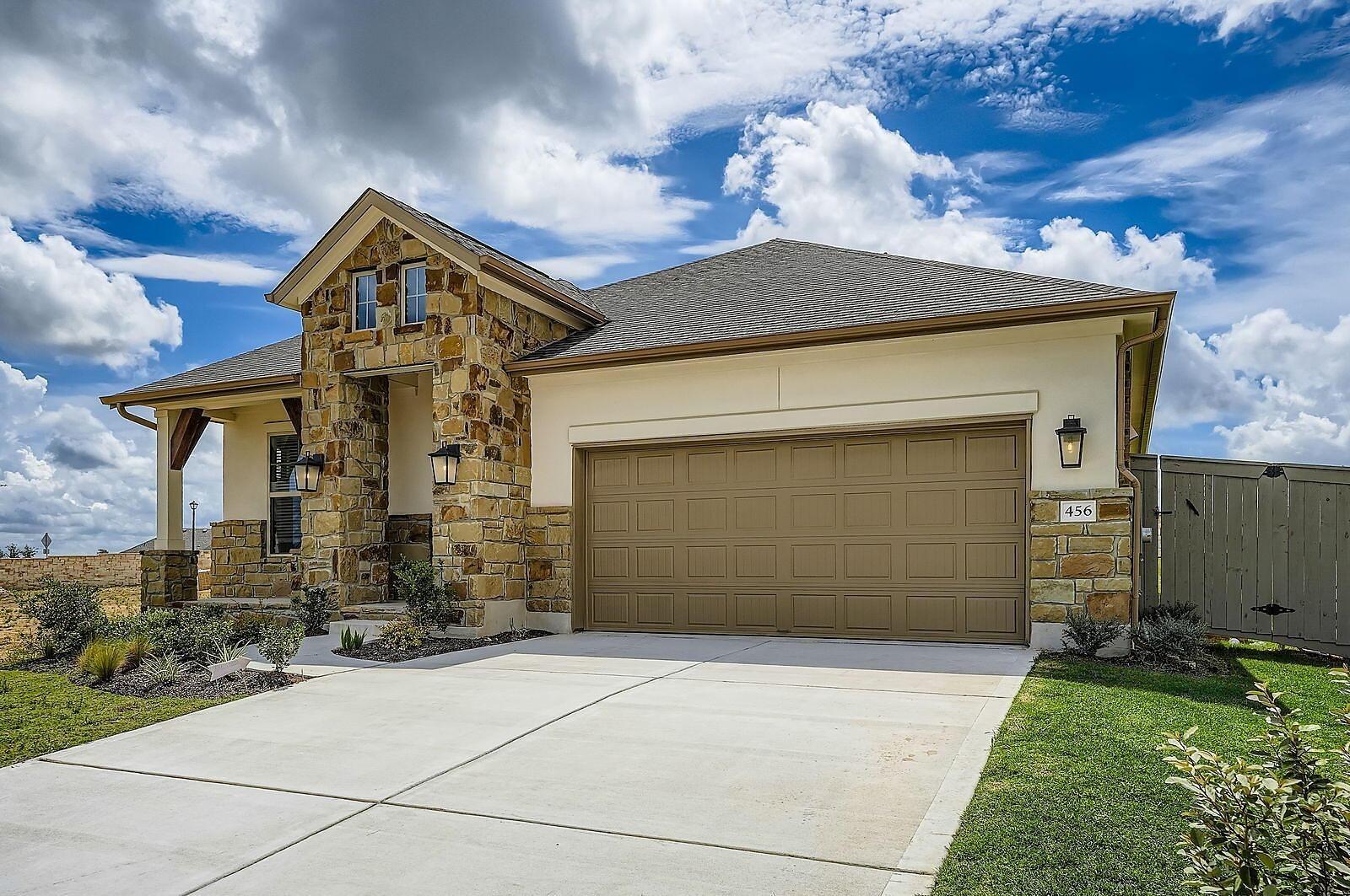 456 Brandywine Rd, Hutto, TX 78634