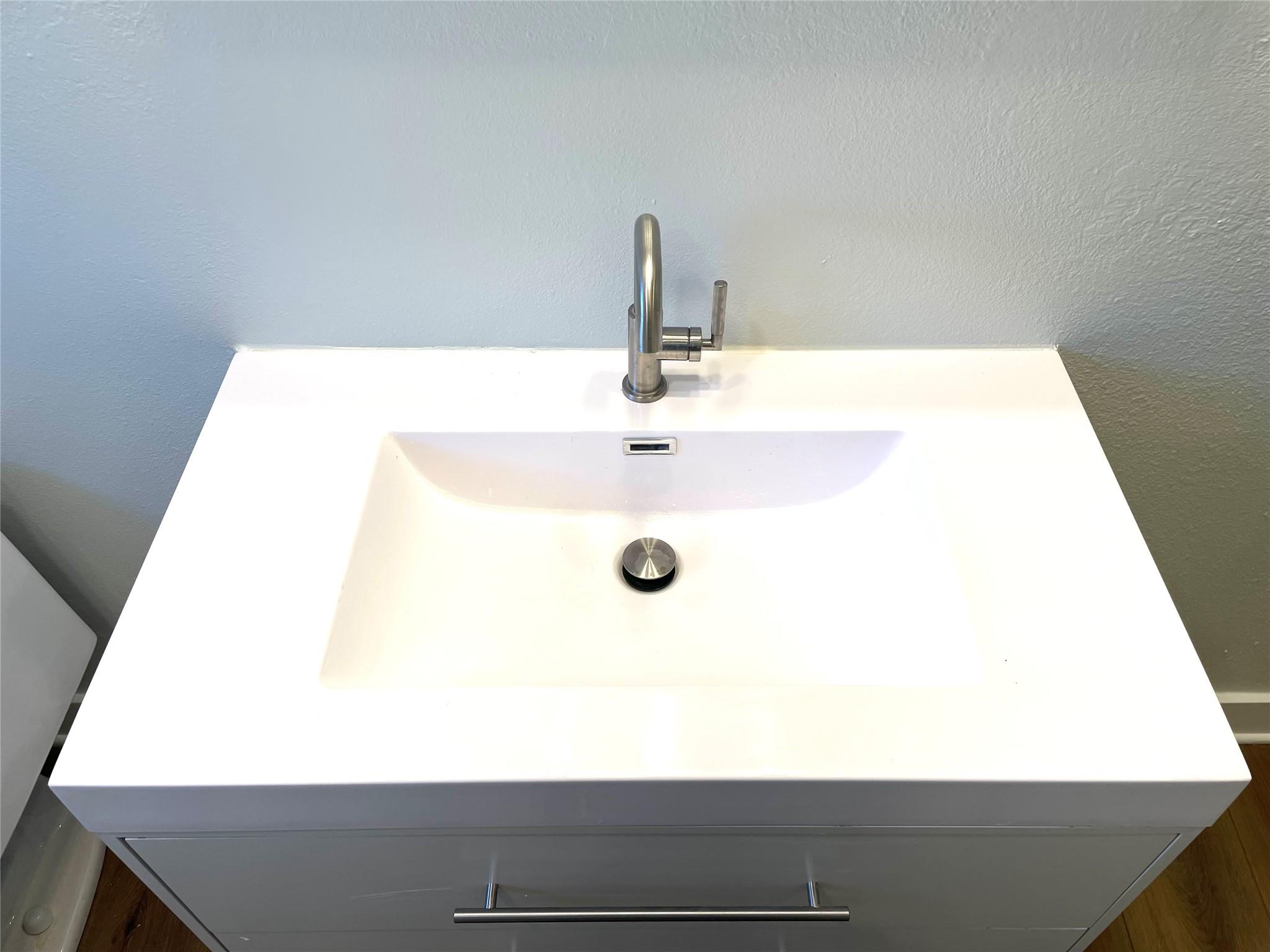 807 E Riverside Dr # A, Austin, TX 78704