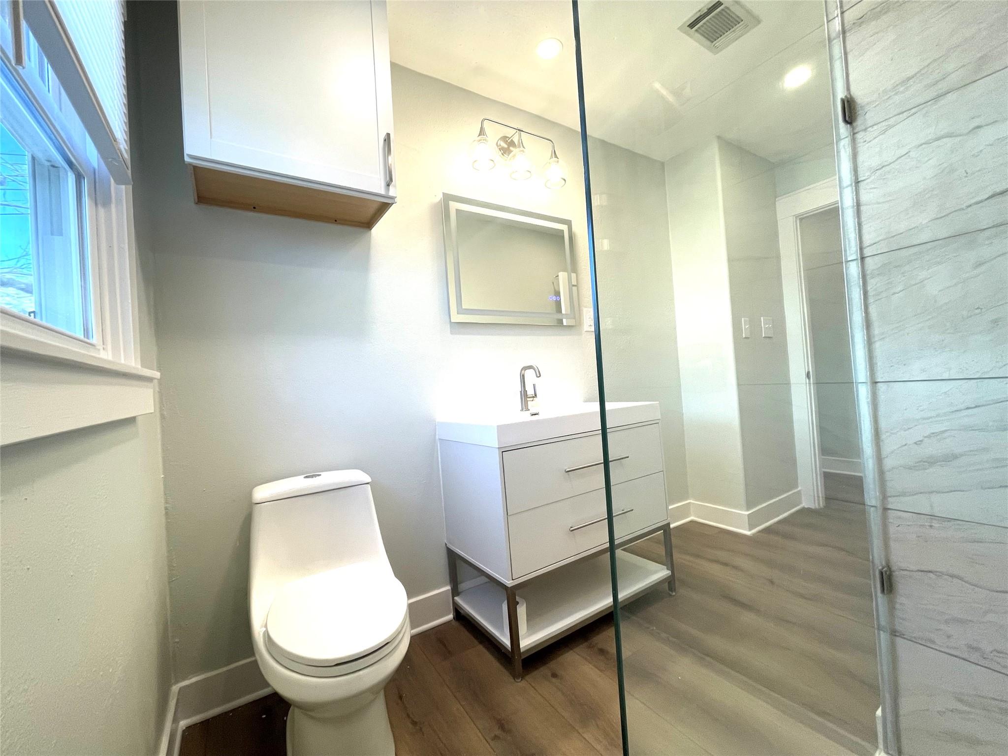 807 E Riverside Dr # A, Austin, TX 78704