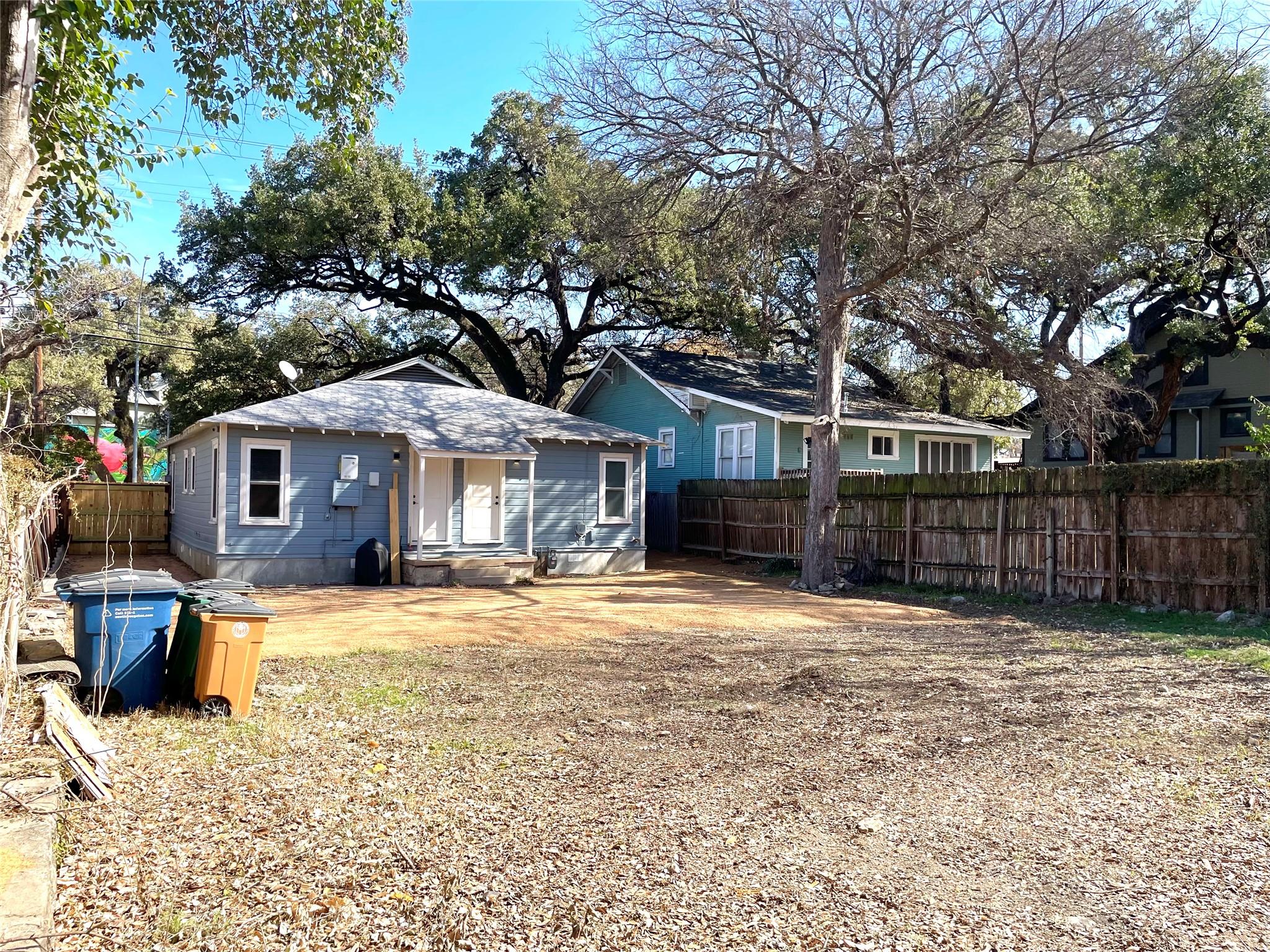 807 E Riverside Dr # A, Austin, TX 78704