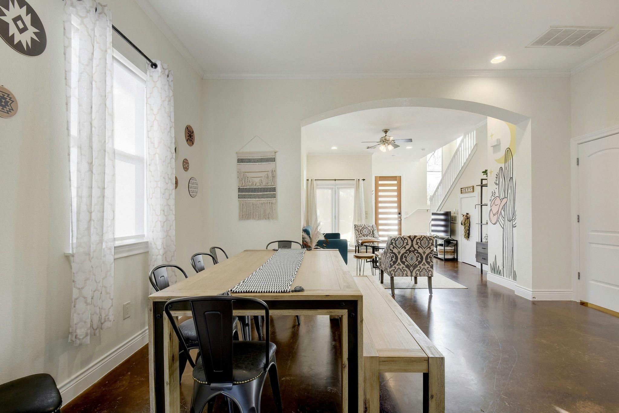 2206 E 14th St # 2, Austin, TX 78702