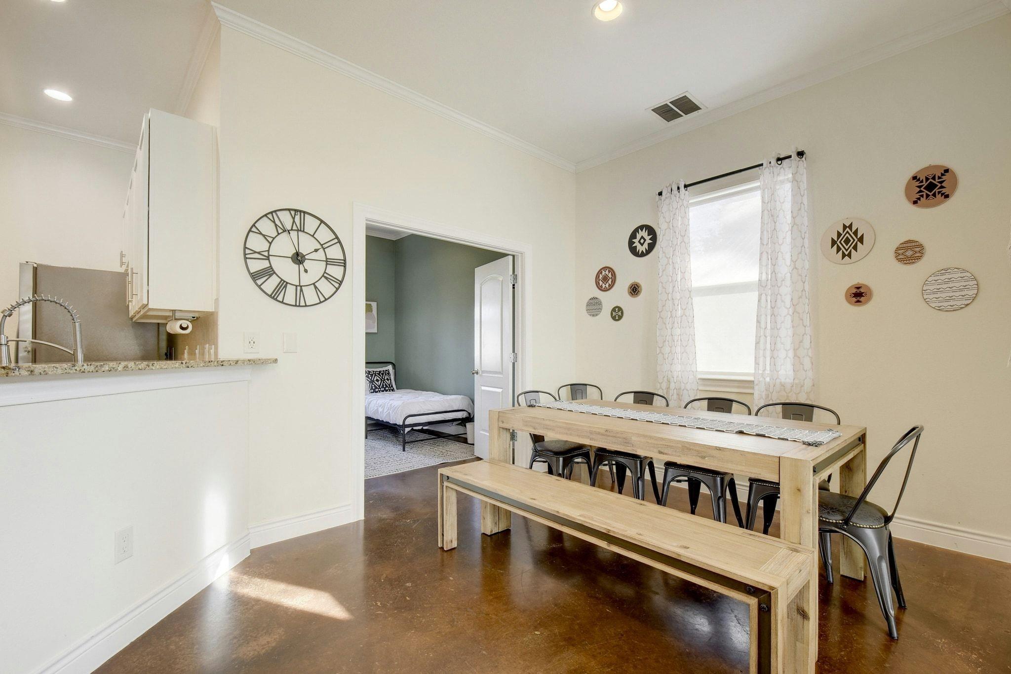 2206 E 14th St # 2, Austin, TX 78702