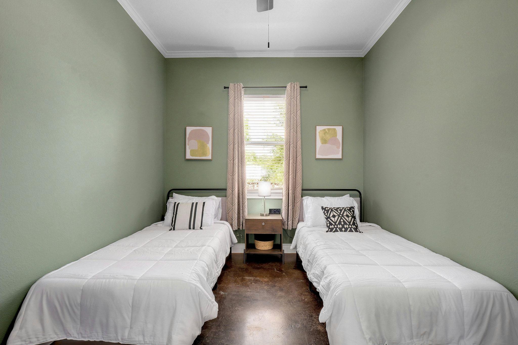 2206 E 14th St # 2, Austin, TX 78702