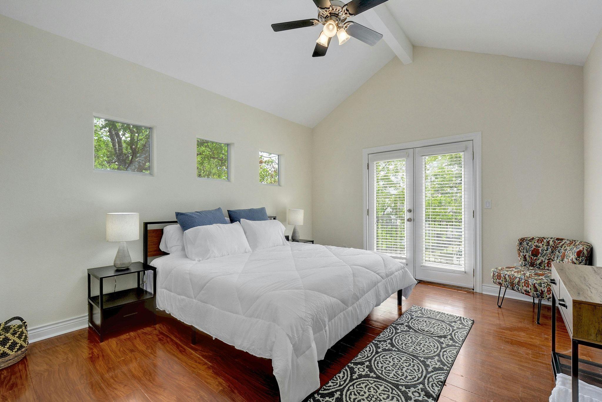 2206 E 14th St # 2, Austin, TX 78702