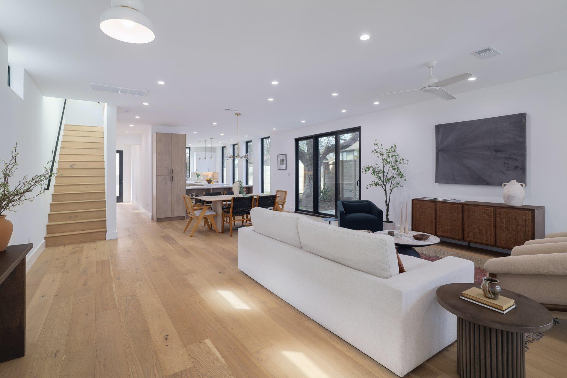 2401 Willow St, Austin, TX 78702