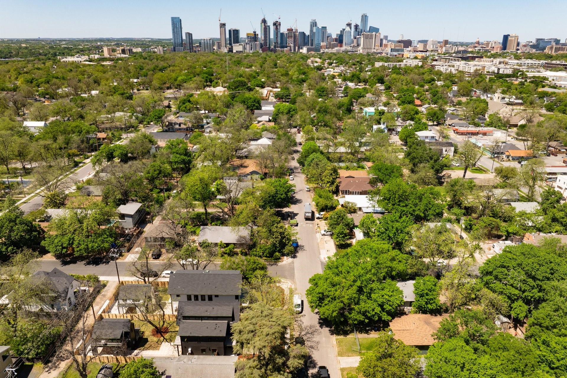 2401 Willow St, Austin, TX 78702