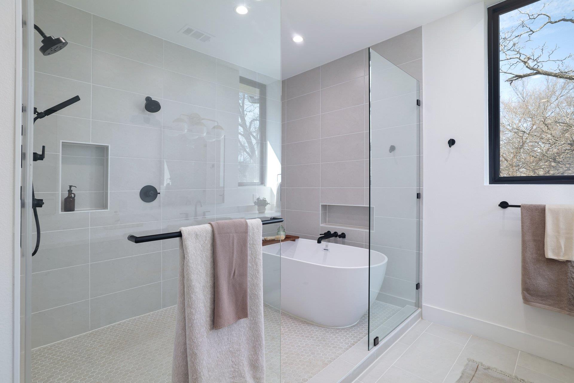 2401 Willow St, Austin, TX 78702