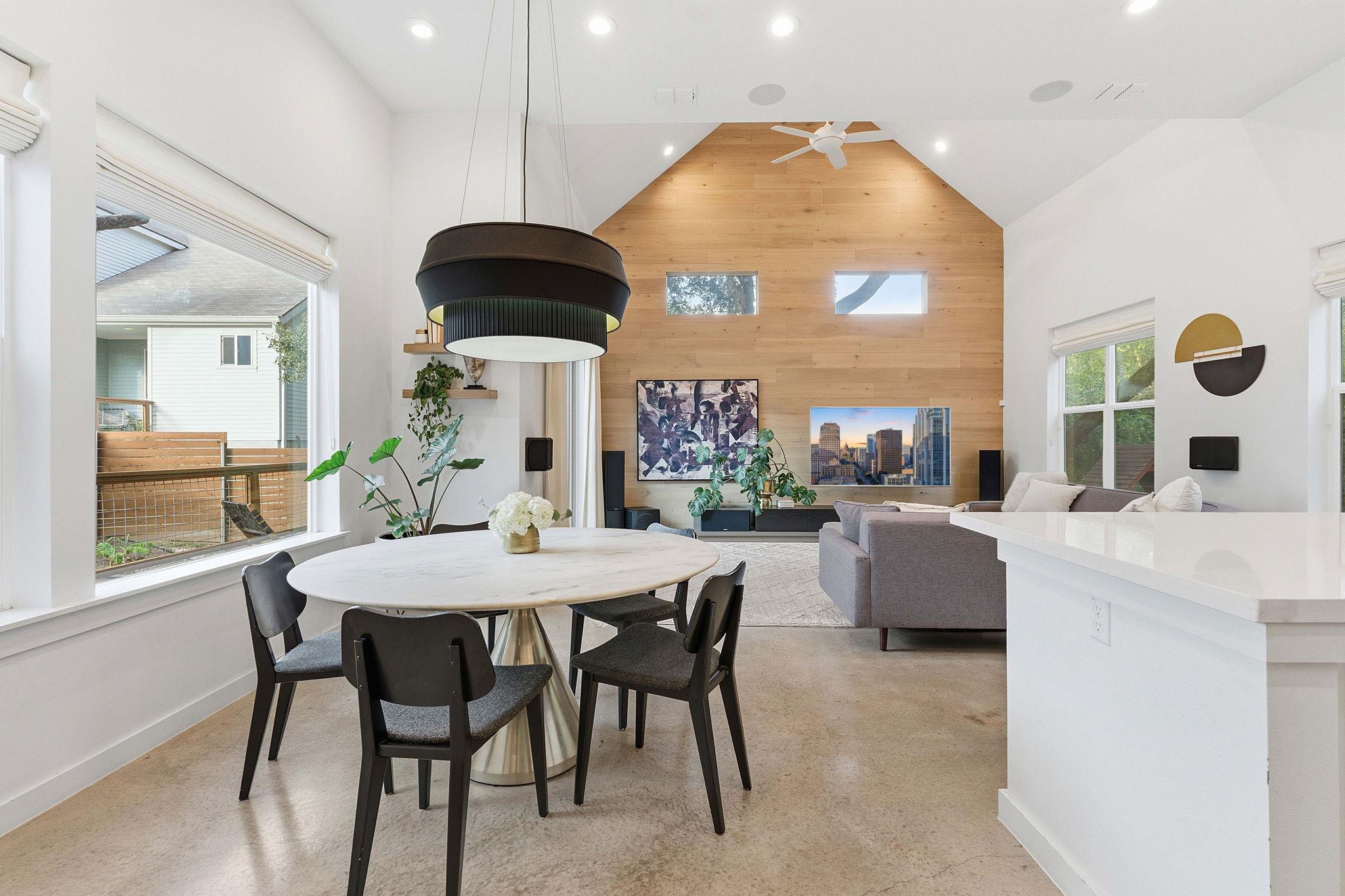 3001 Del Curto Rd # 10, Austin, TX 78704