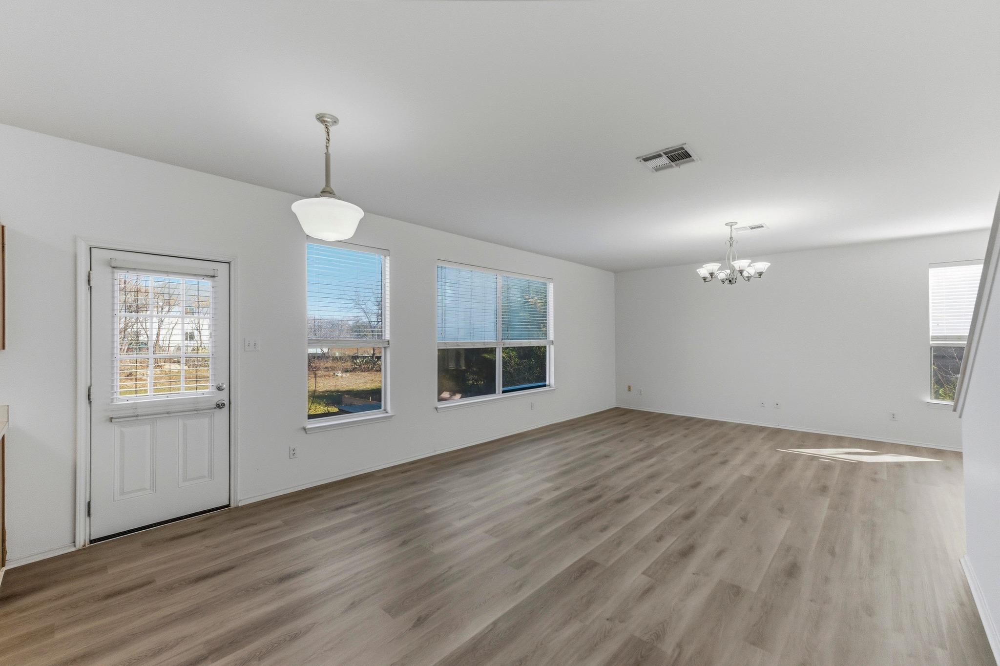 113 Spring Branch Cv, Kyle, TX 78640