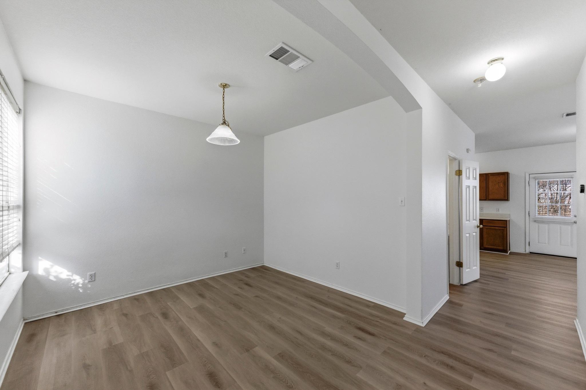 113 Spring Branch Cv, Kyle, TX 78640