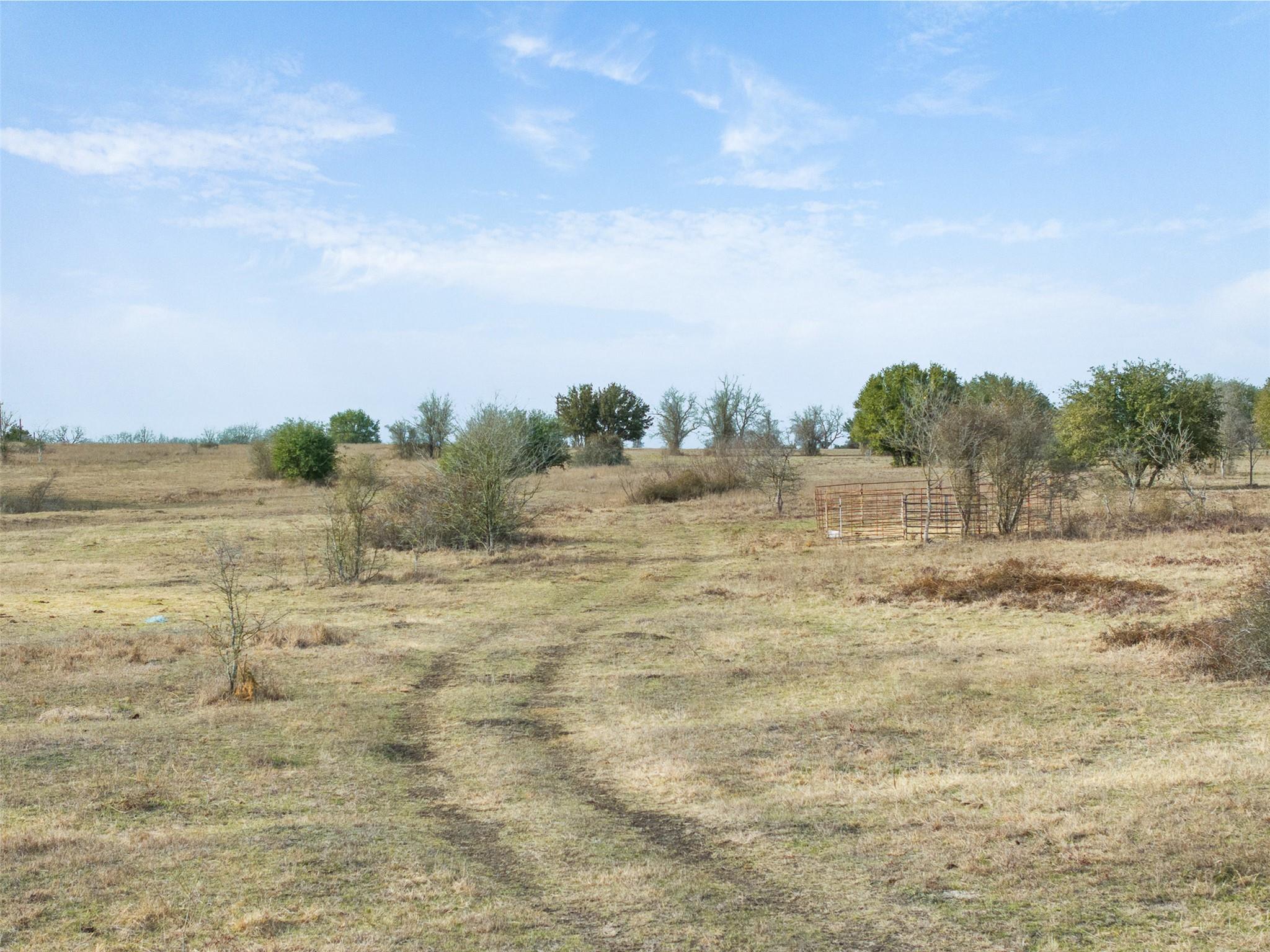 1310 N Nassau Rd, Round Top, TX 78954