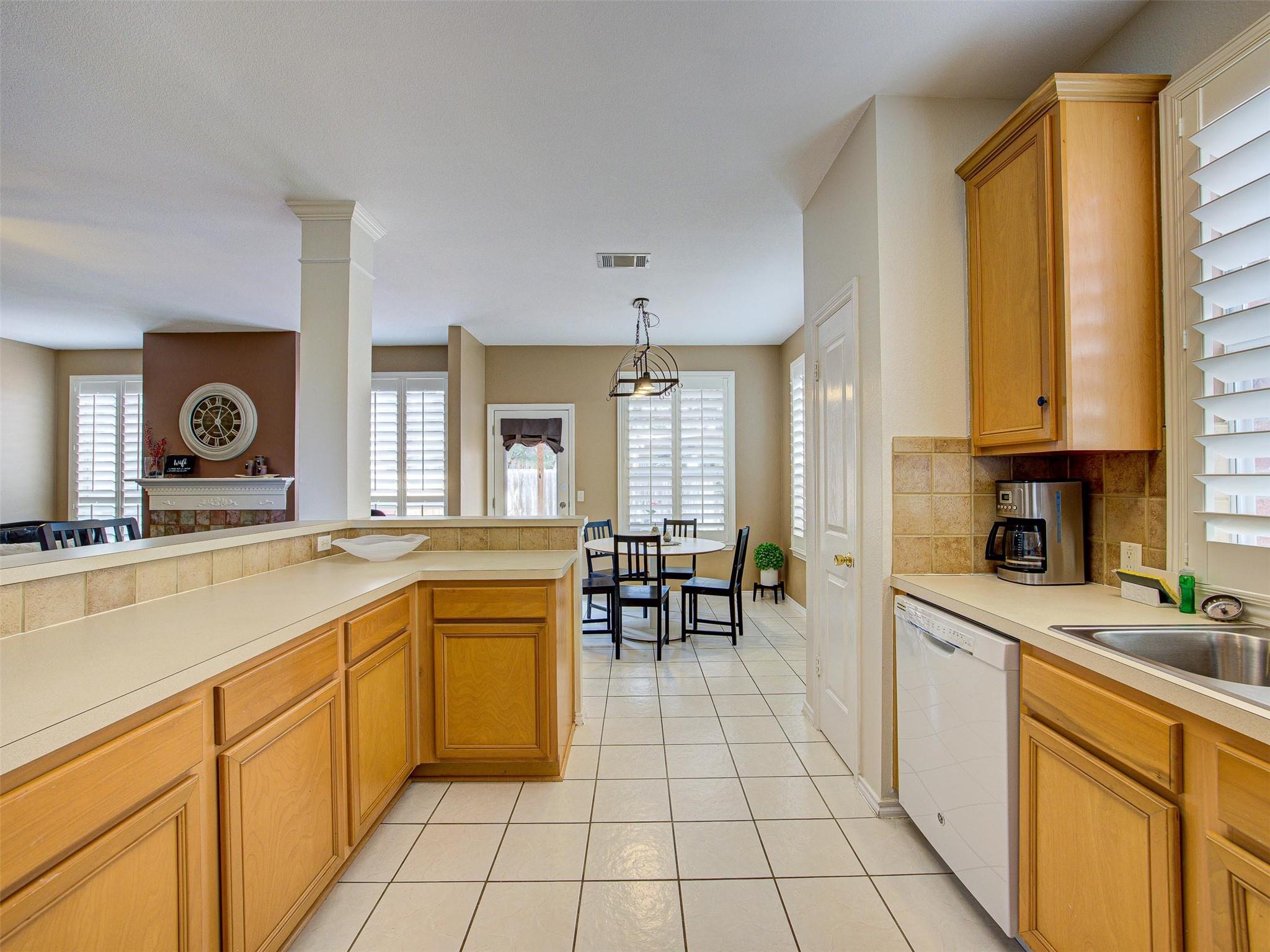 2203 Kerr Trl, Cedar Park, TX 78613