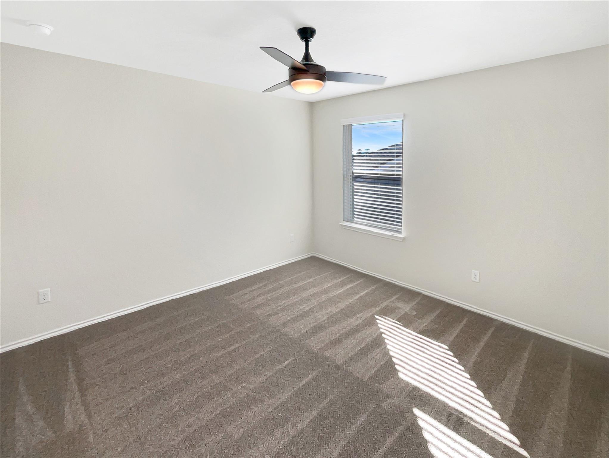 709 Hummingbird Ln, Leander, TX 78641