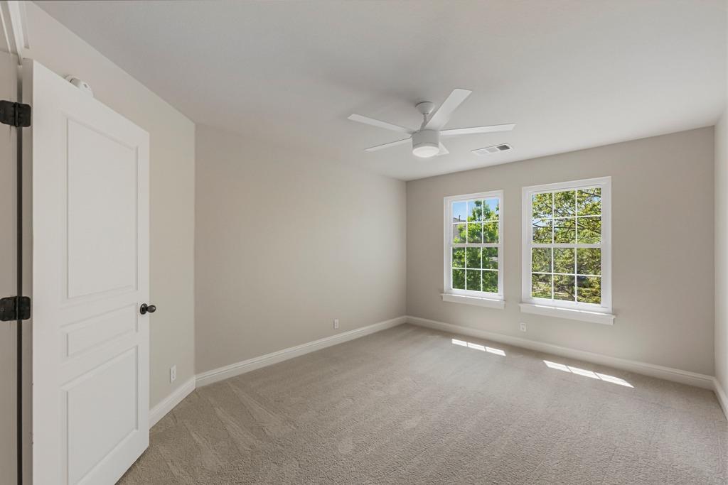 9301 Hopeland Dr, Austin, TX 78749