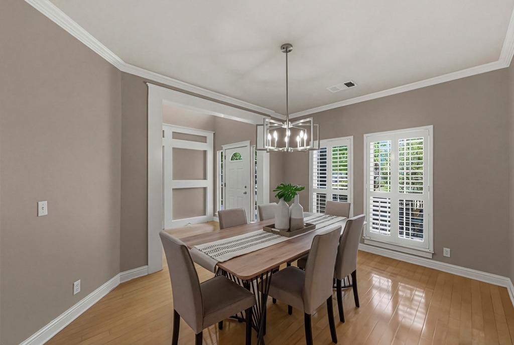 9301 Hopeland Dr, Austin, TX 78749