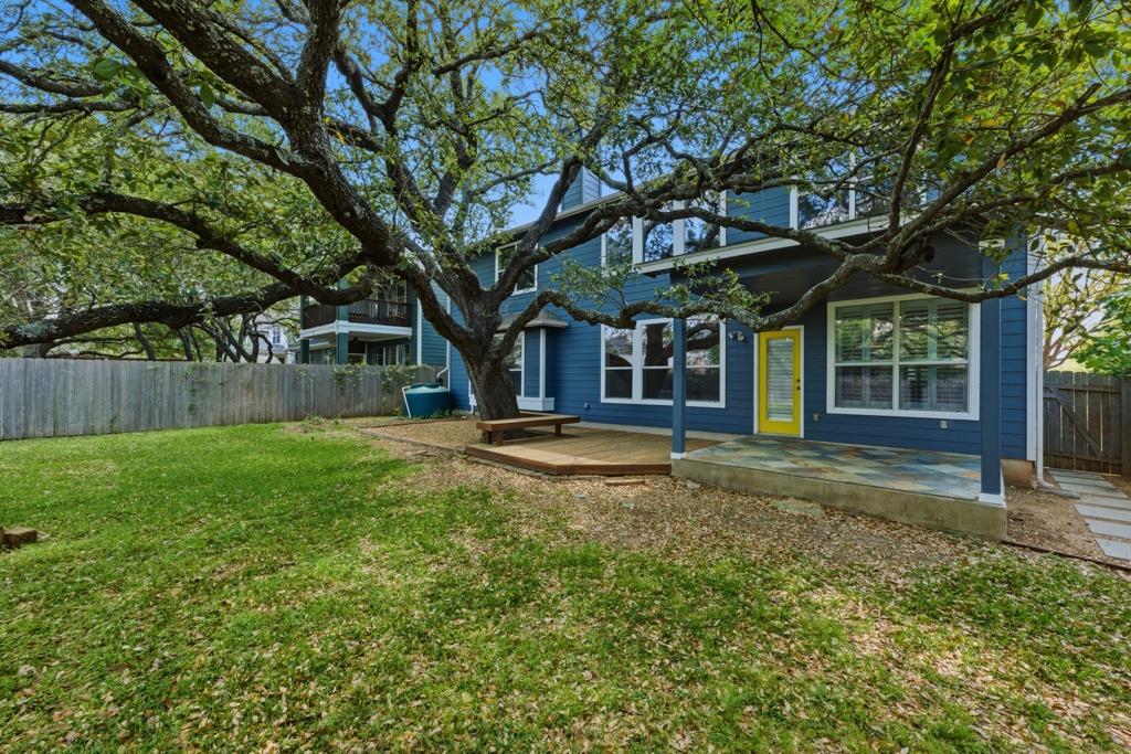 9301 Hopeland Dr, Austin, TX 78749