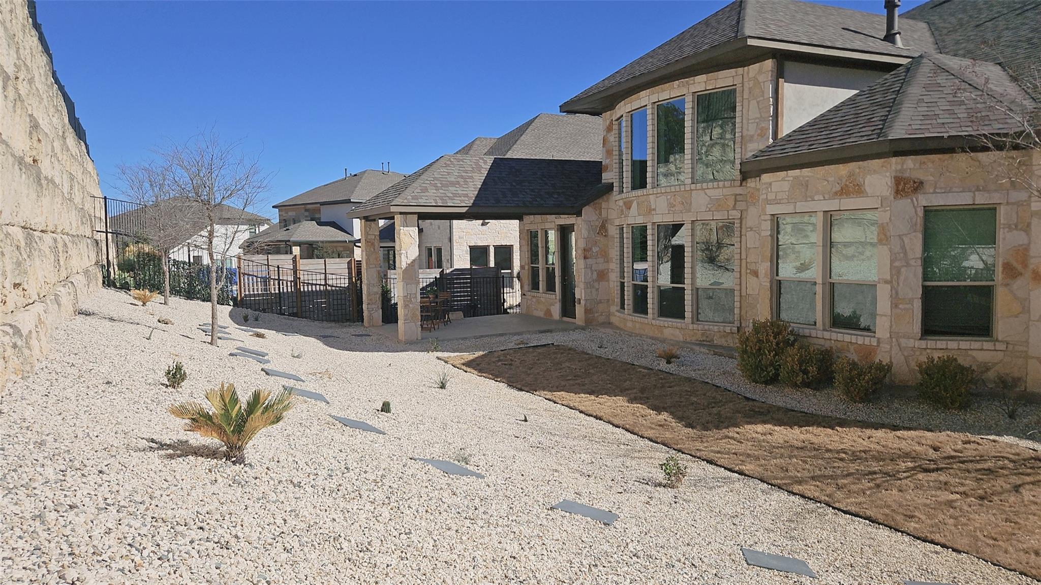 469 Anfield Cir, Austin, TX 78738