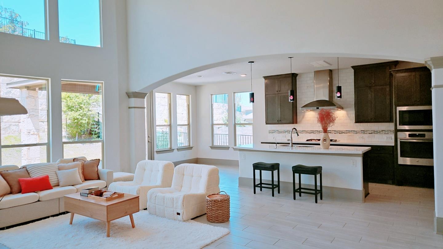 469 Anfield Cir, Austin, TX 78738