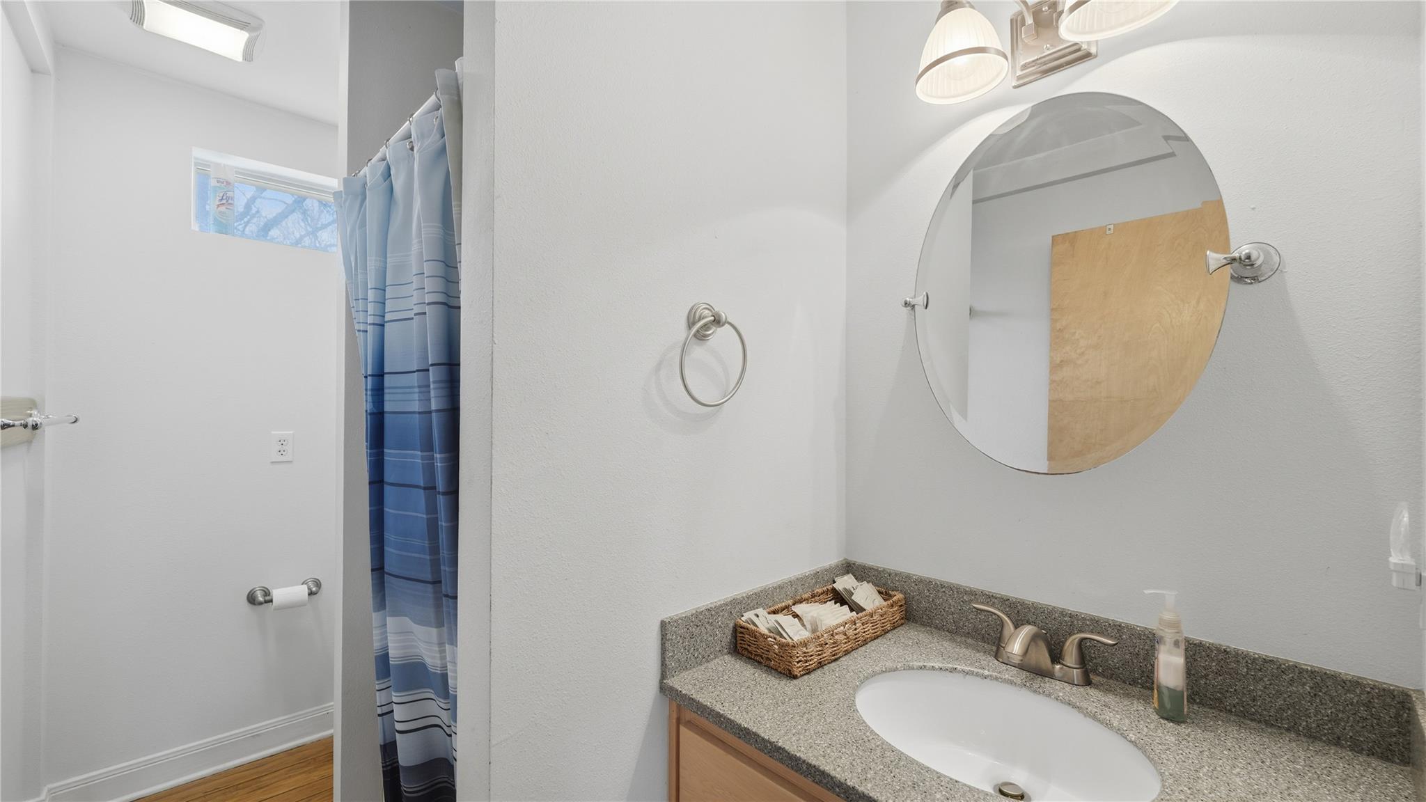 218 Little Ranch Rd # E, Red Rock, TX 78662