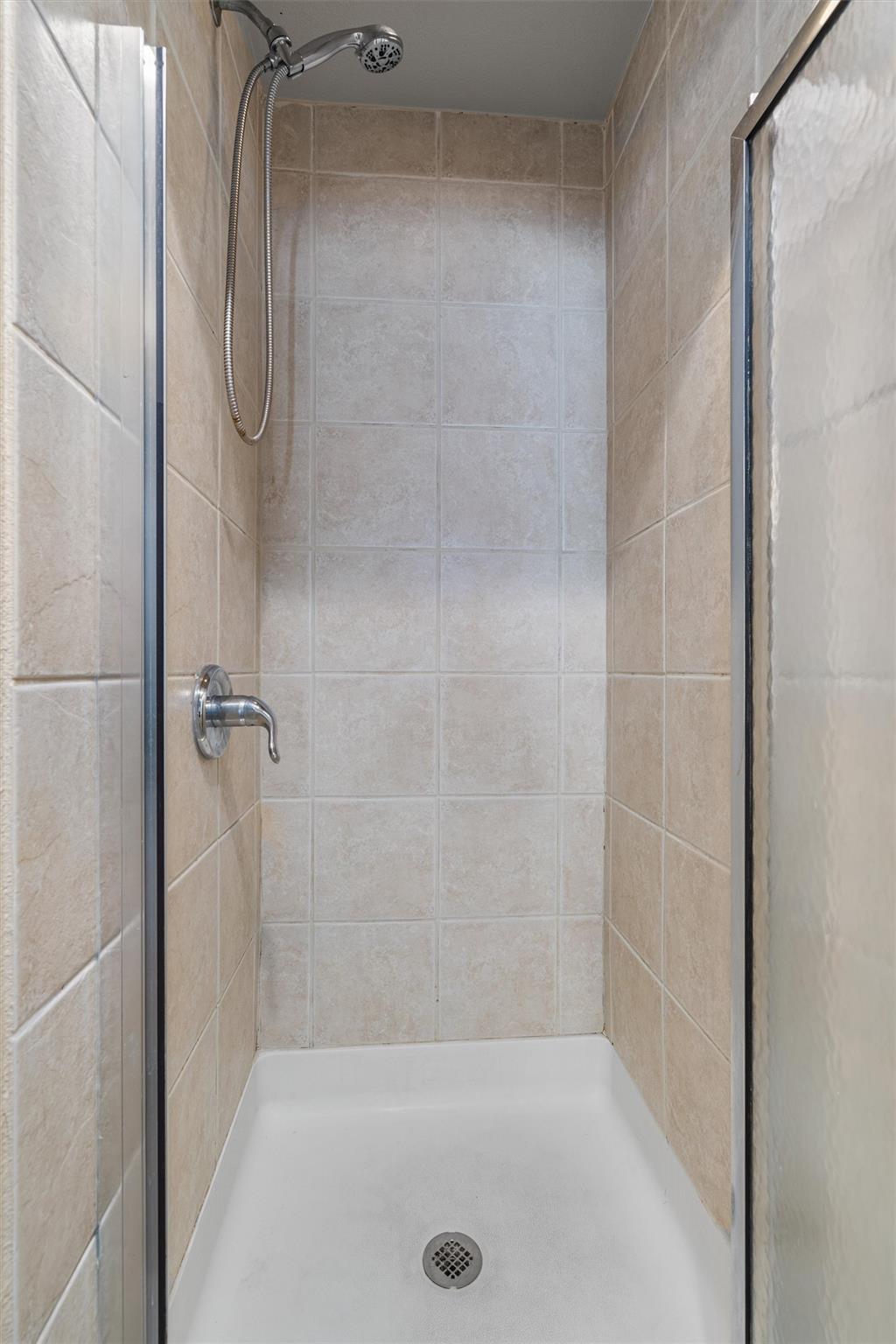 806 W 24th St # 326, Austin, TX 78705