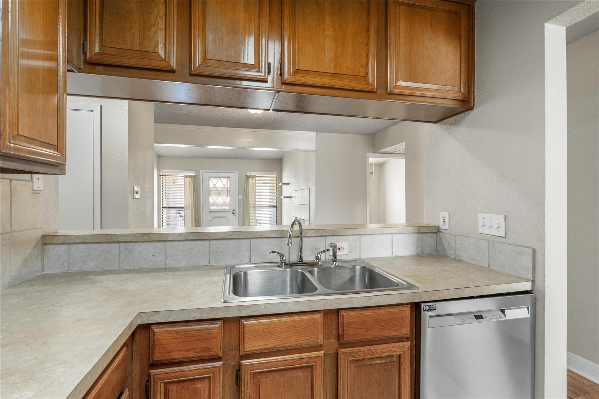 806 W 24th St # 326, Austin, TX 78705