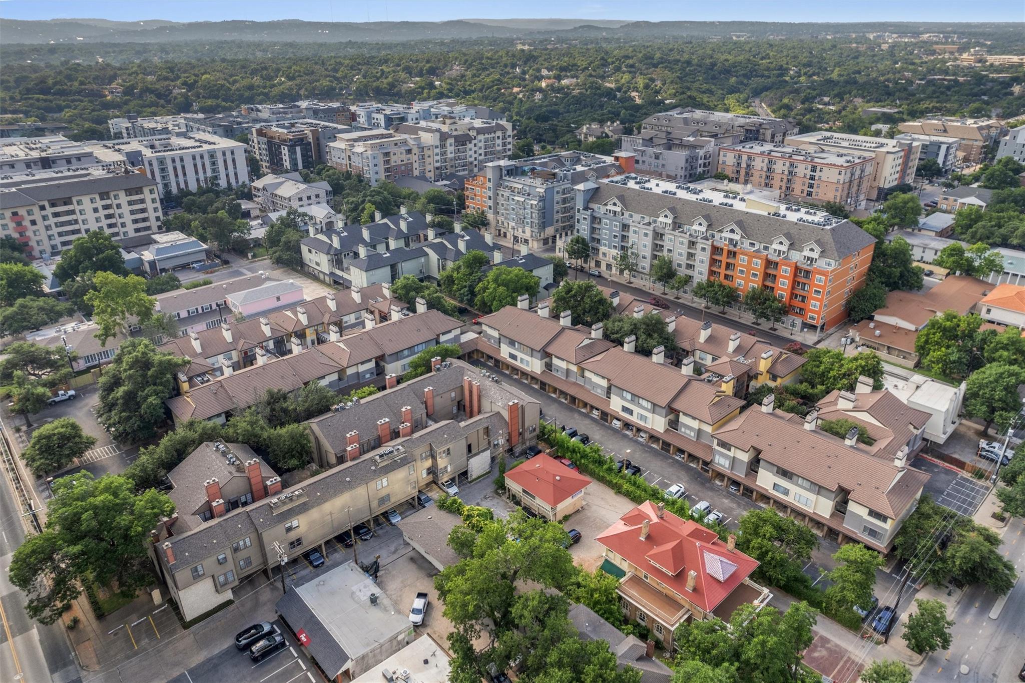 806 W 24th St # 326, Austin, TX 78705