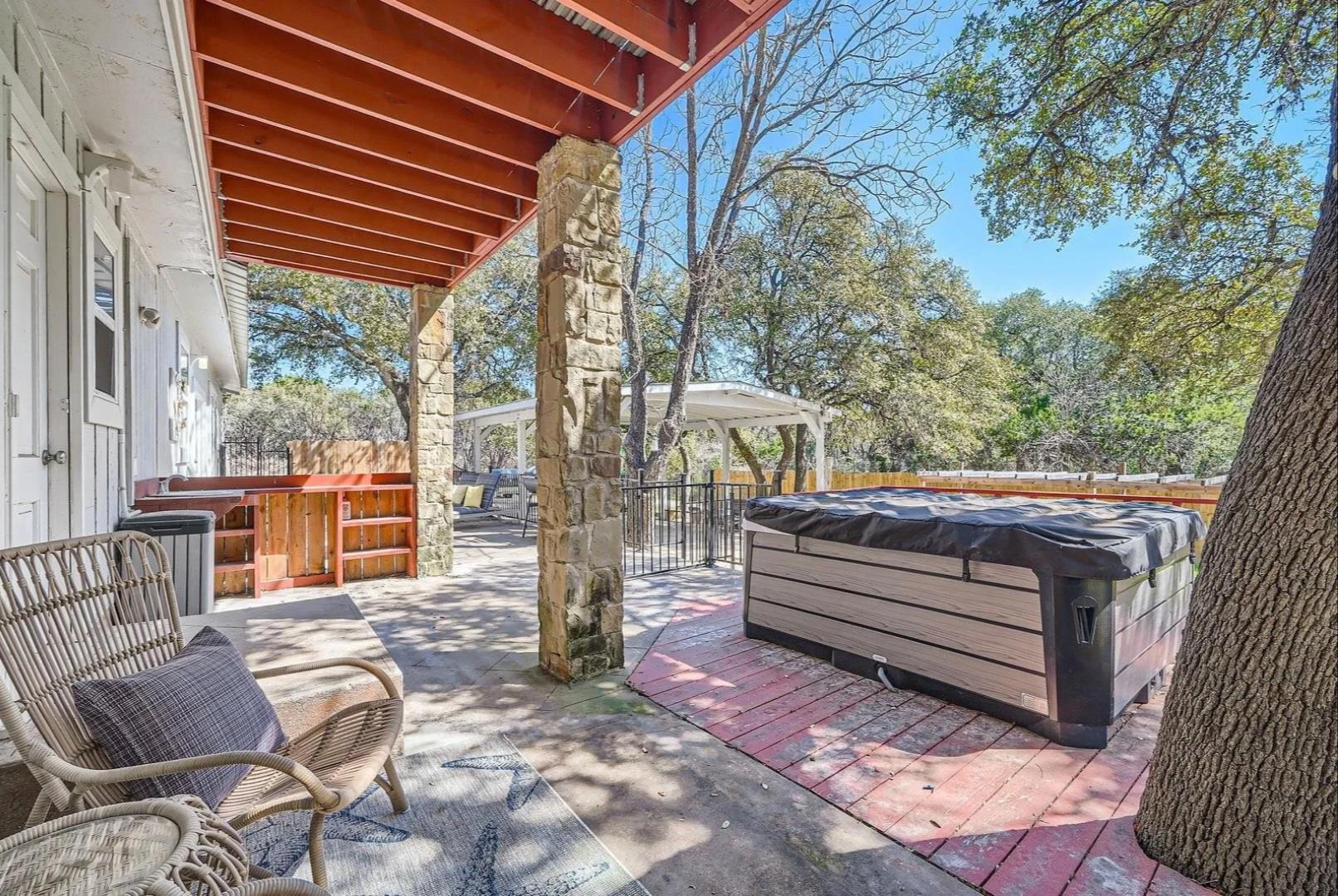 7507 Davy Dr, Volente, TX 78641