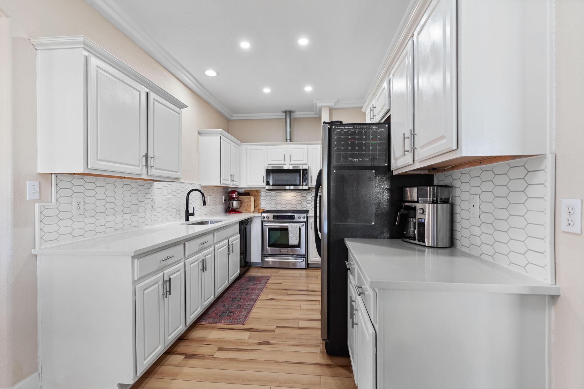 12295 Abbey Glen Ln, Austin, TX 78753