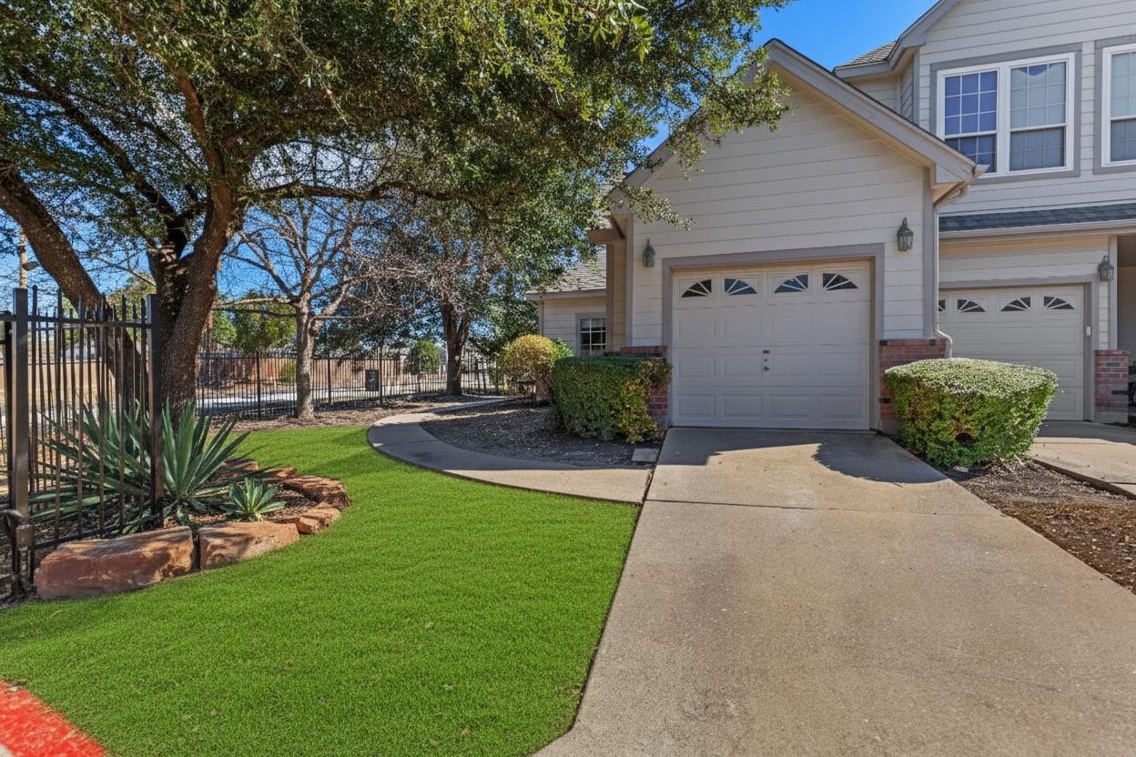 12295 Abbey Glen Ln, Austin, TX 78753