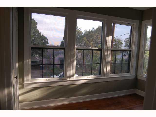 3106 Walling Dr, Austin, TX 78705