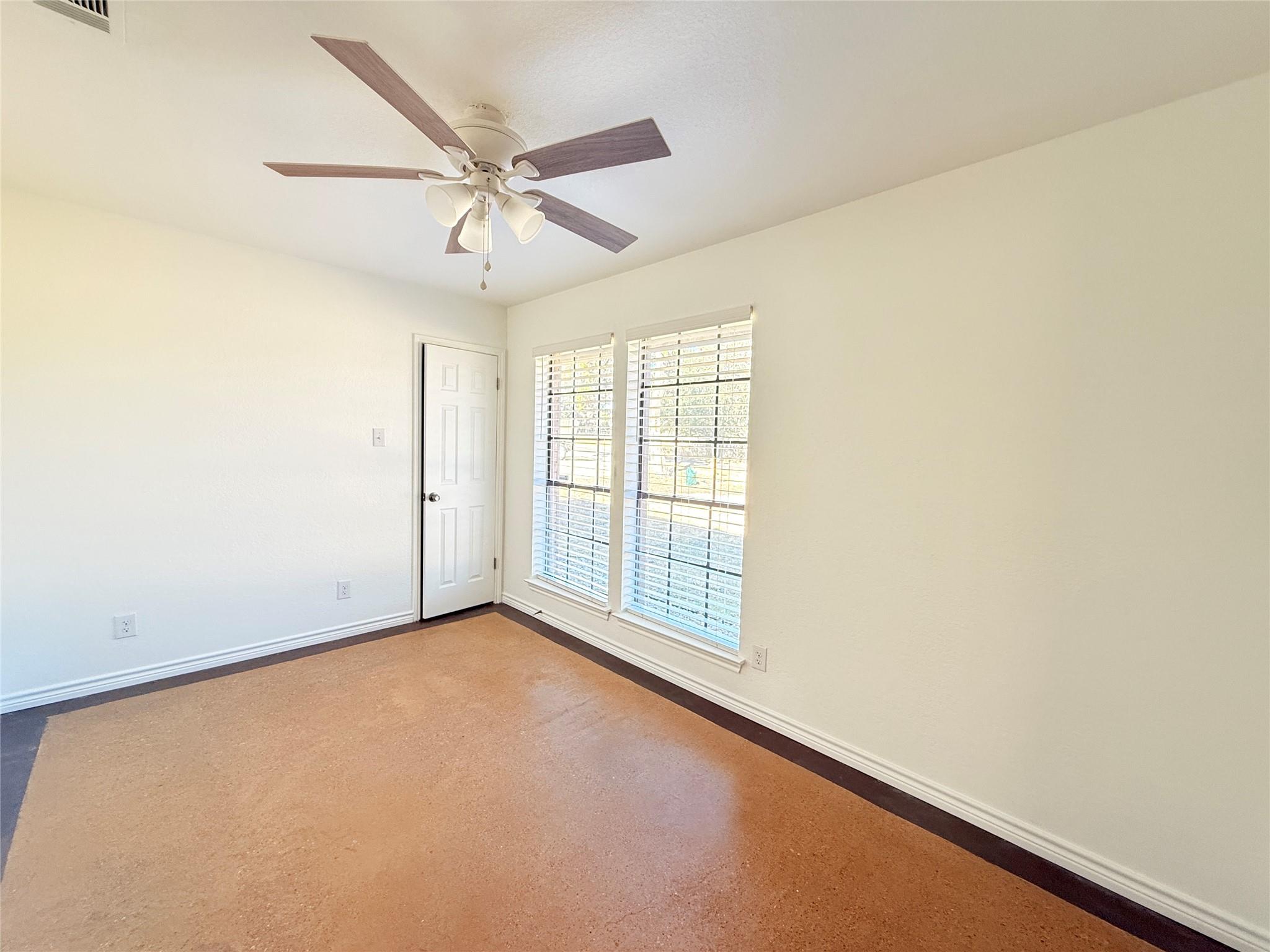 2111 Chinaberry Cir, Harker Heights, TX 76548