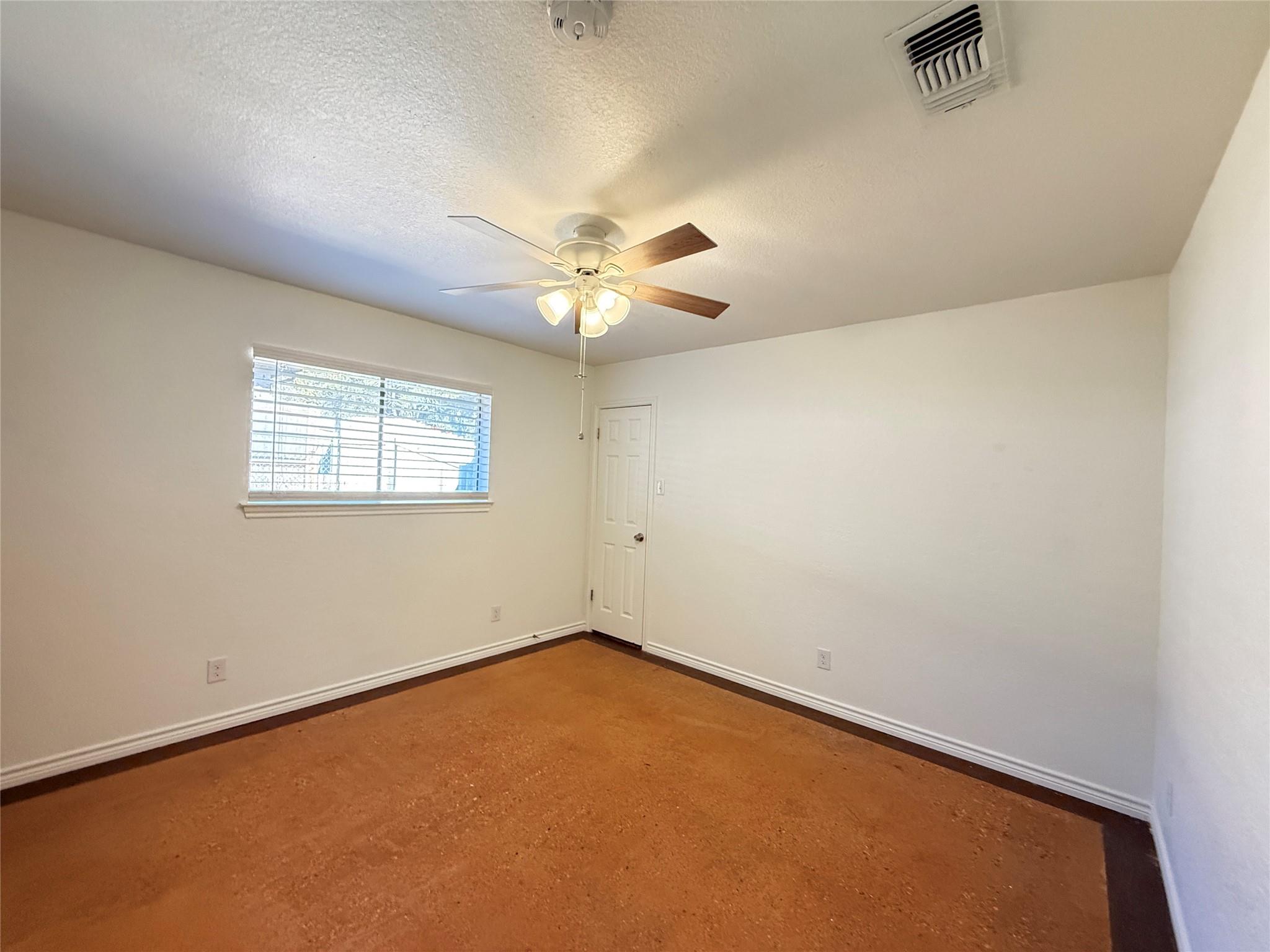 2111 Chinaberry Cir, Harker Heights, TX 76548