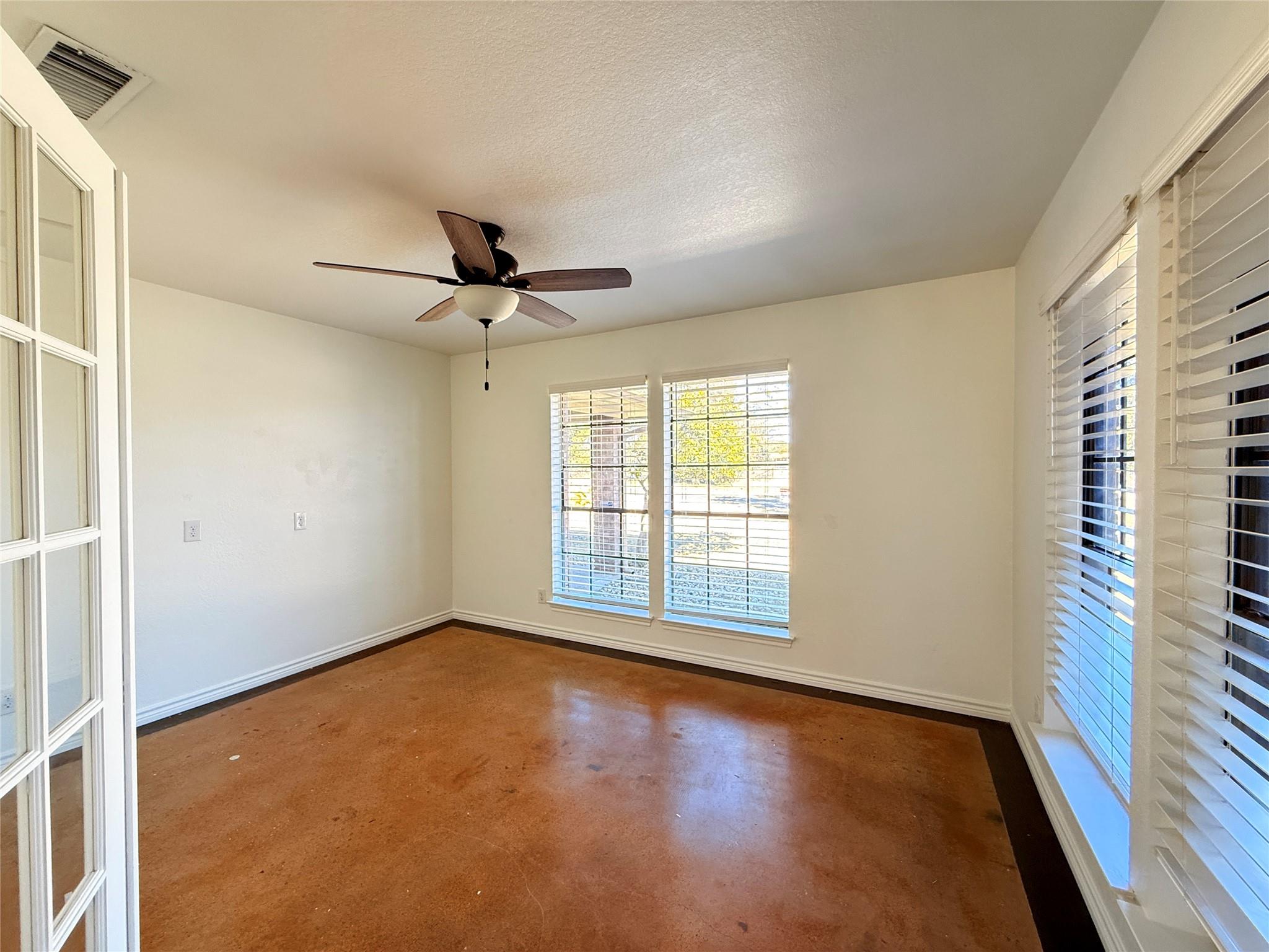 2111 Chinaberry Cir, Harker Heights, TX 76548