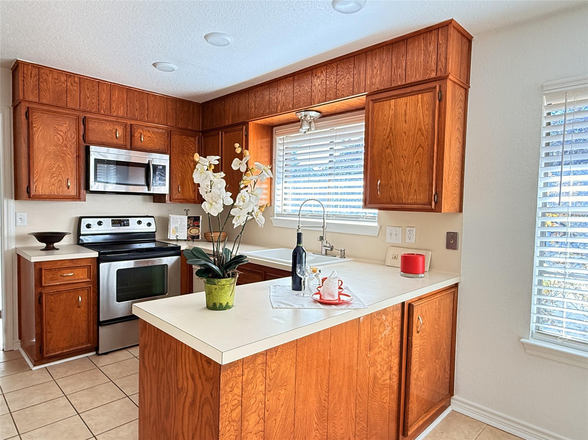 2111 Chinaberry Cir, Harker Heights, TX 76548