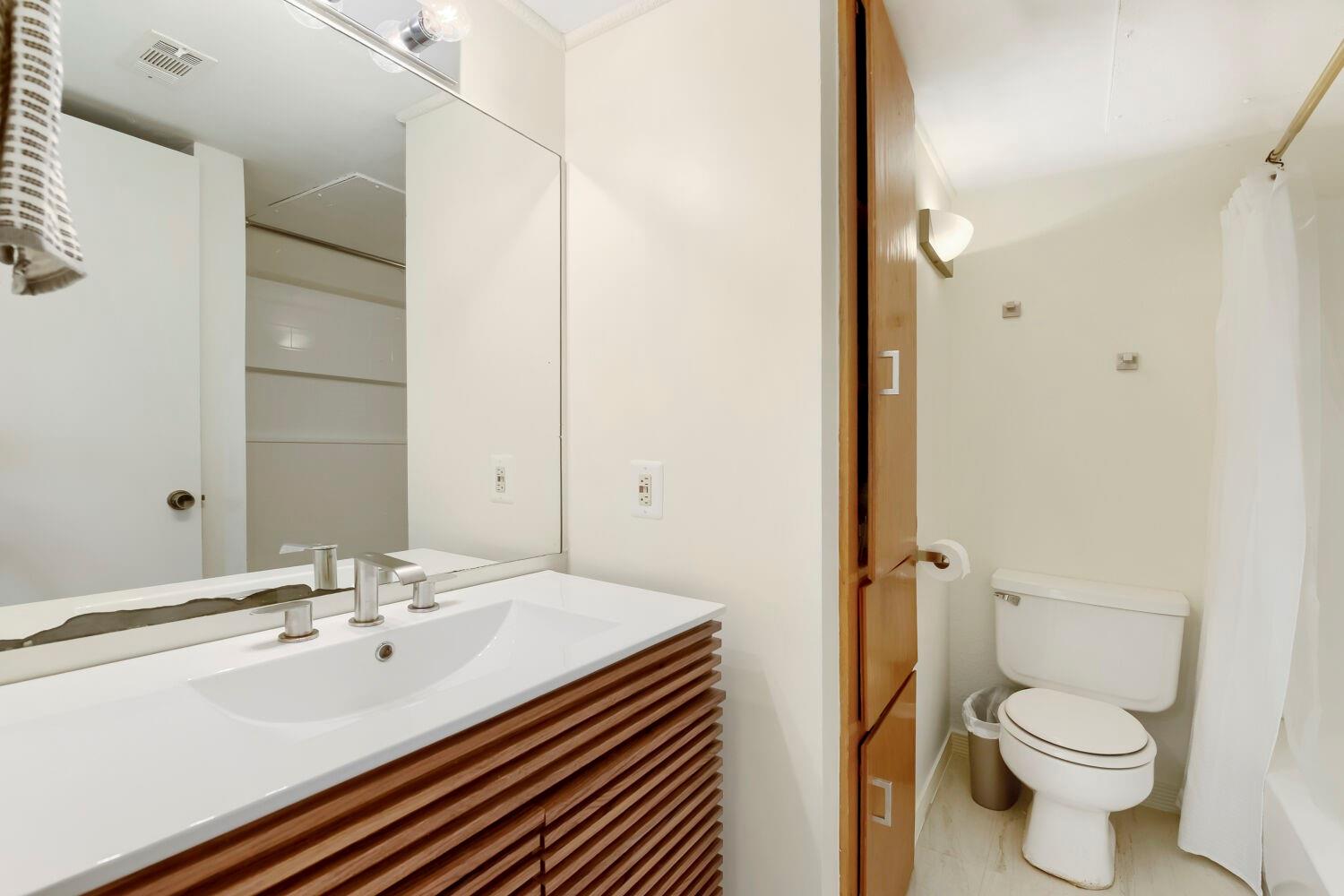 6903 Deatonhill Dr # 20, Austin, TX 78745