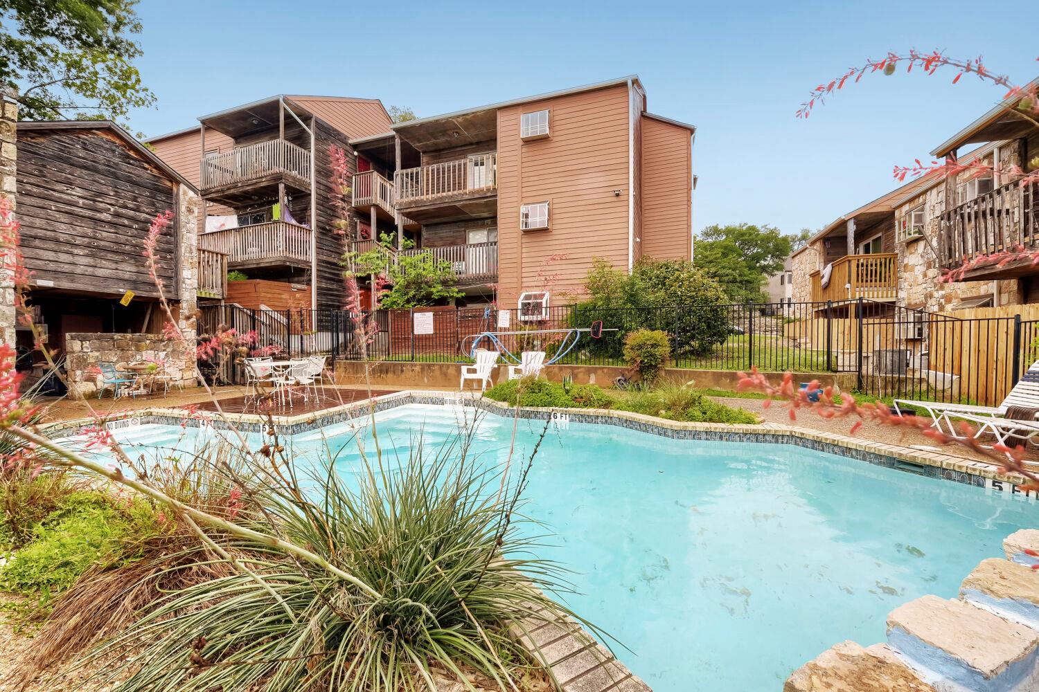 6903 Deatonhill Dr # 20, Austin, TX 78745