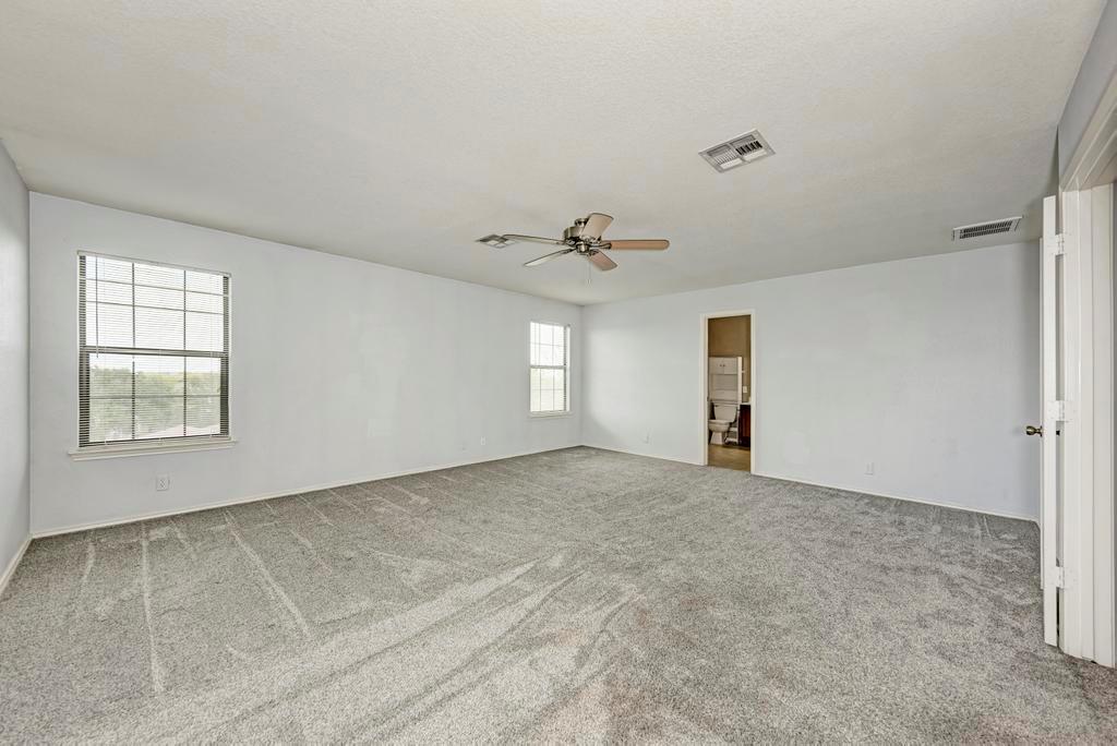 530 Sheep Trail Dr, Kyle, TX 78640