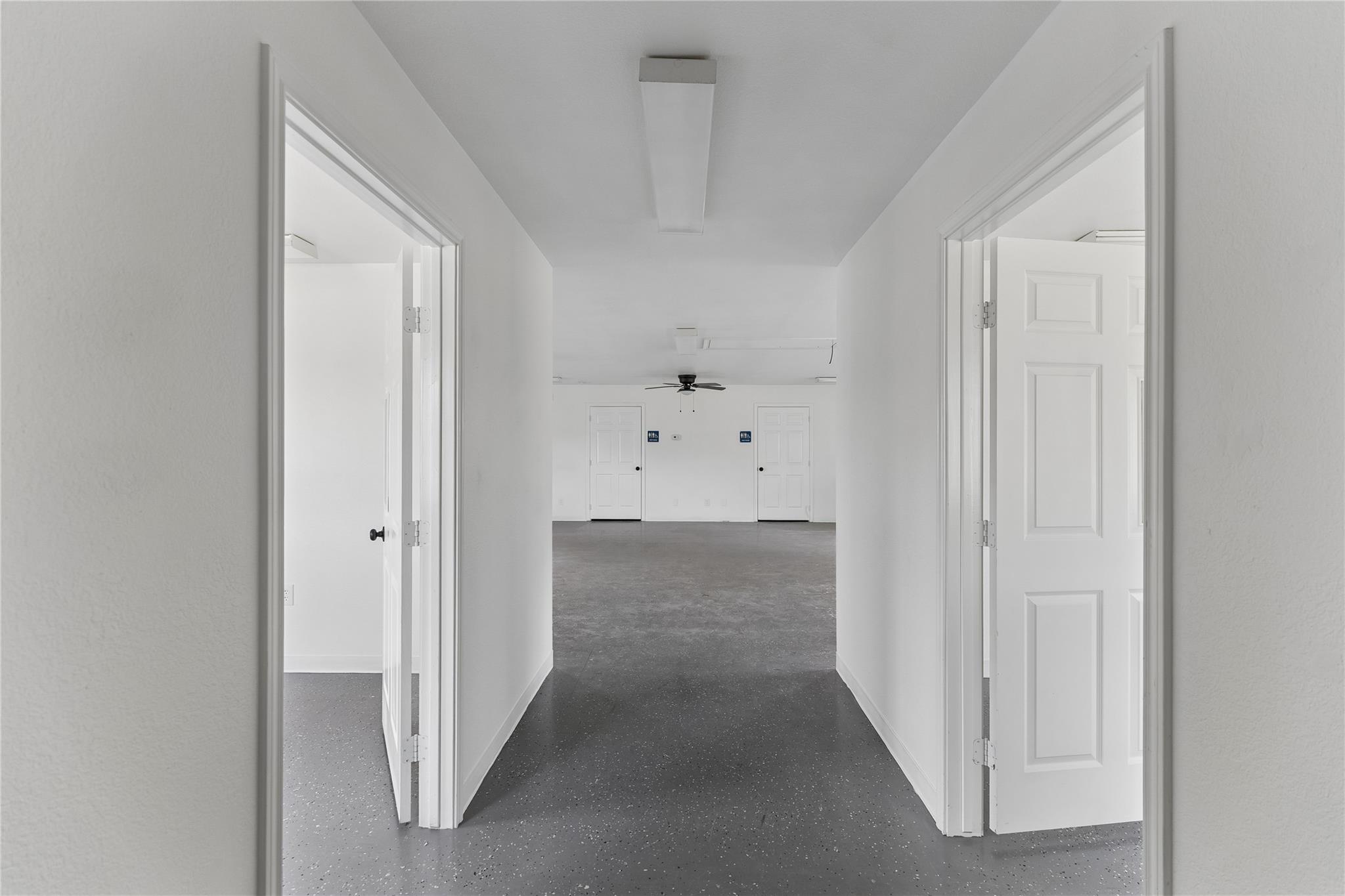 1020 S Guadalupe St, Lockhart, TX 78644