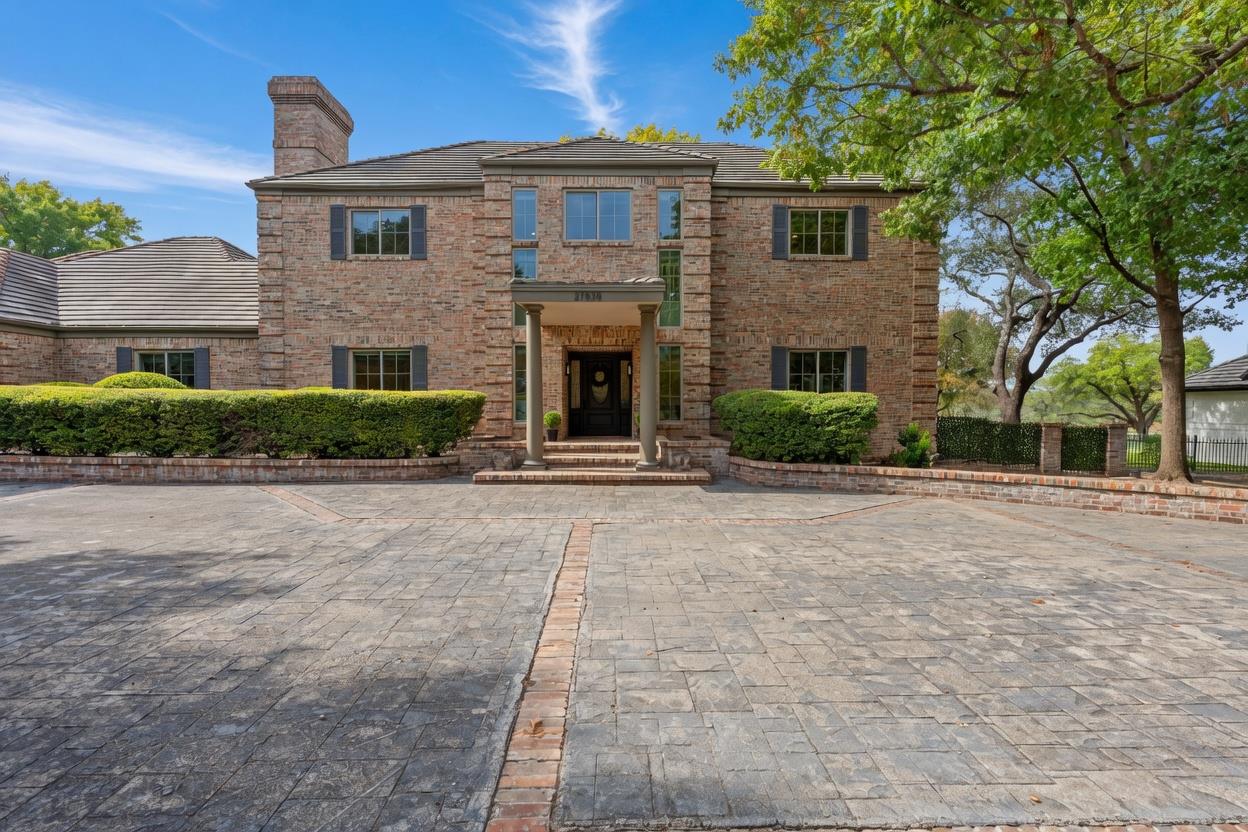 27030 Masters Pkwy, Spicewood, TX 78669