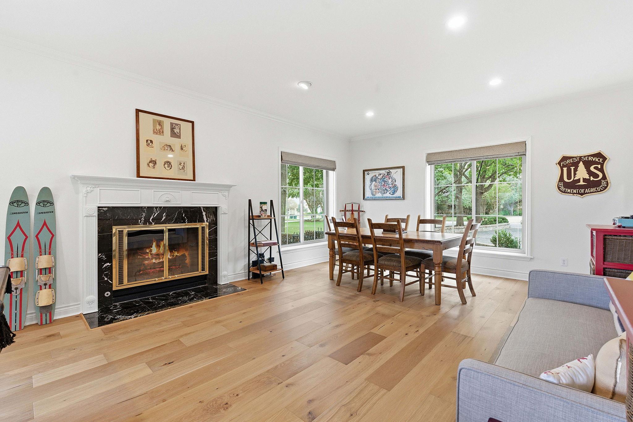 27030 Masters Pkwy, Spicewood, TX 78669