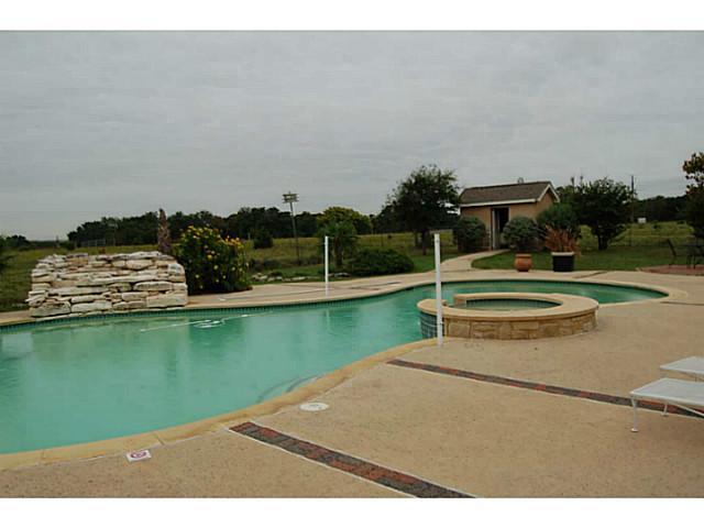 5 County Road 180, Cedar Park, TX 78641